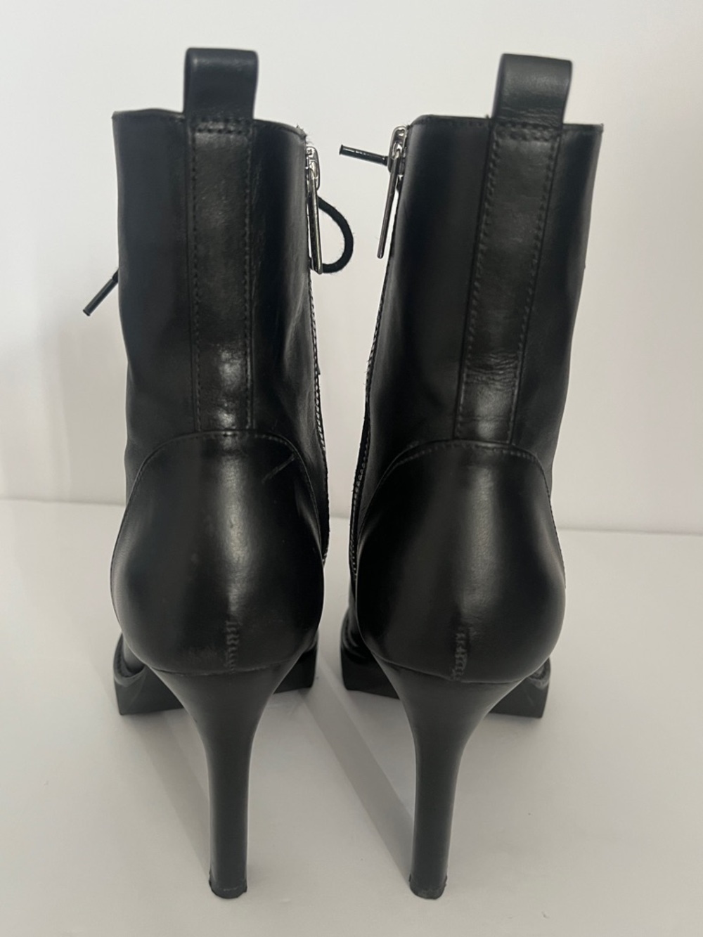 Michael Kors Kyle Leather Lace-Up Stiletto Boot in Black - Size 6 - Picture 4 of 16